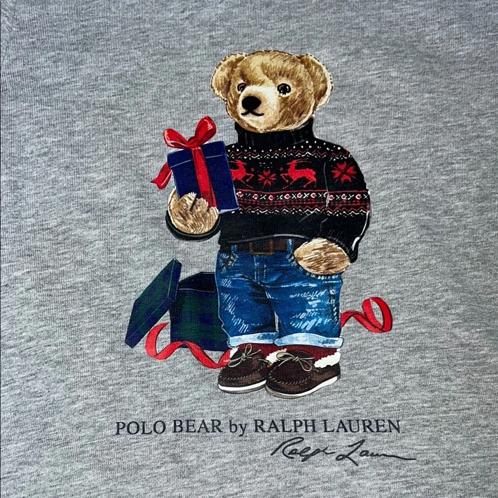 Ralph Lauren Gray Sweatshirt with Bear Design‎